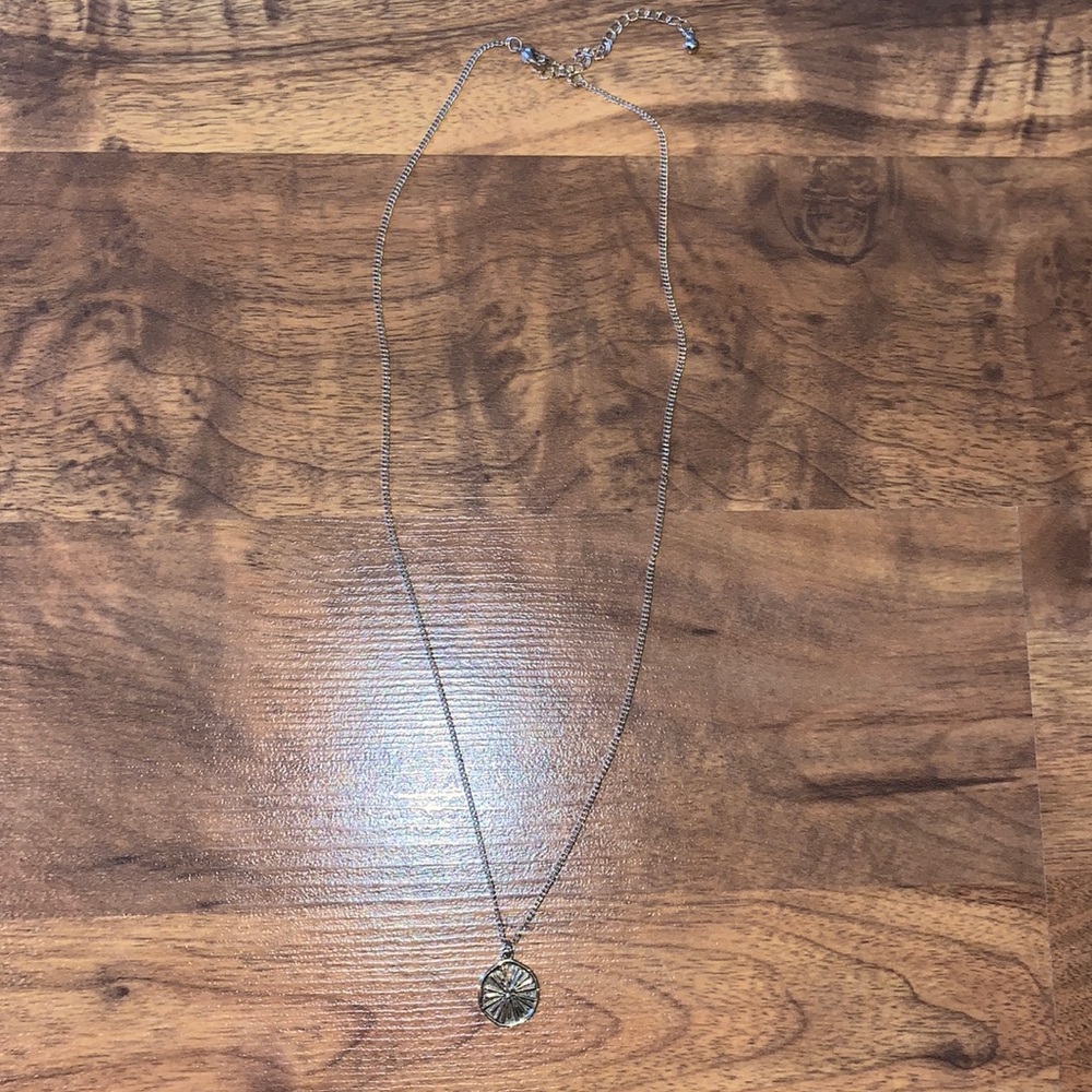 Forever 21 gold necklace